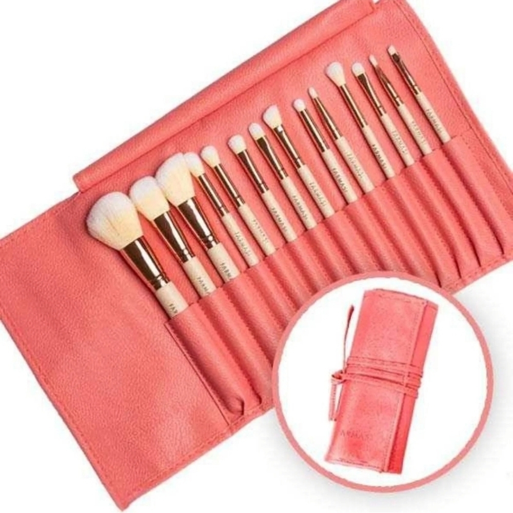 New Complete Farmasi Pro 14 Piece Makeup Brush Set with Storage Travel Case